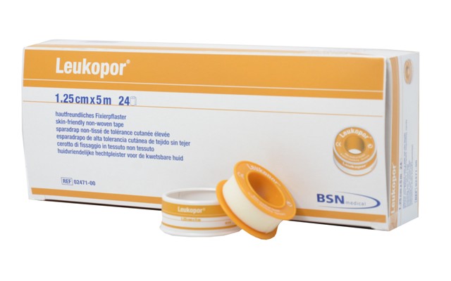 Leukopor® | Fixierpflaster | Weiß | 1,25 cm x 5 m Rolle Leukopor® | Fixierpflaster | Weiß | 1,25 cm x 5 m Rolle